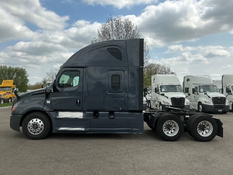 2020 Freightliner Cascadia — photo 4