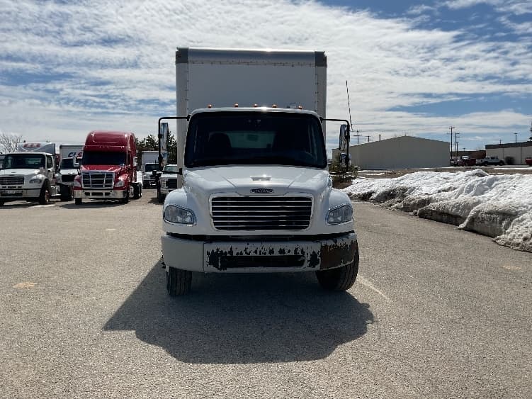 2020 Freightliner M2 106 — photo 2