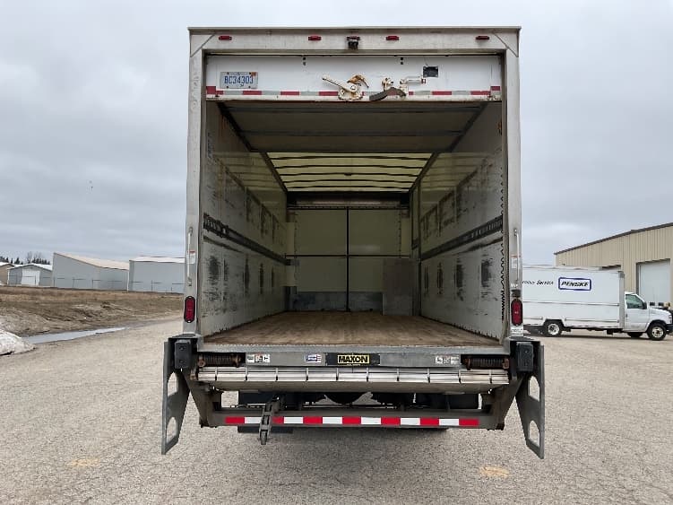 2020 Freightliner M2 106 — photo 8