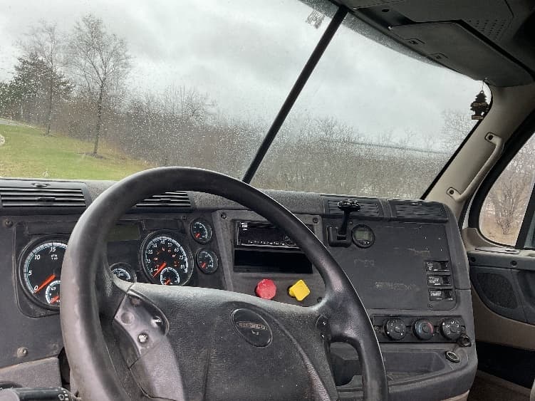 2016 Freightliner Cascadia — photo 10