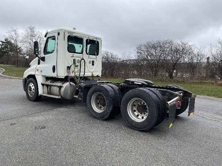 2016 Freightliner Cascadia — photo 5