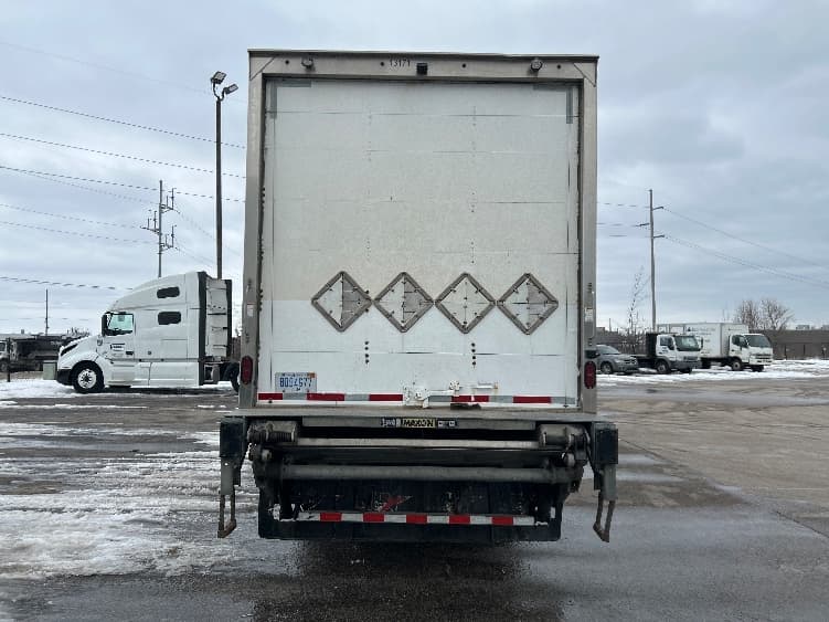 2021 Freightliner M2 112 — photo 7