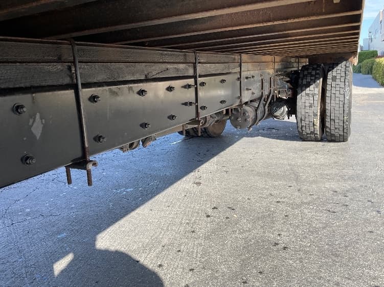 2016 Freightliner M2 106 — photo 5