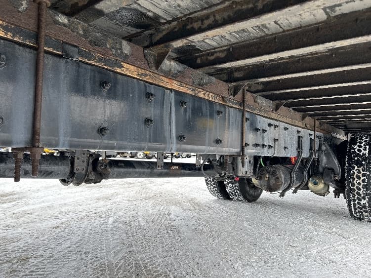 2023 Freightliner M2 106 — photo 5