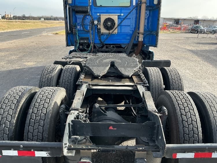 2021 Volvo VNL 300 — photo 6