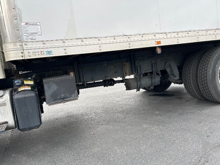 2016 Freightliner M2 106 — photo 5