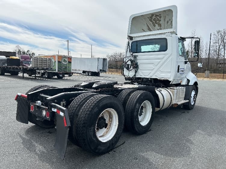 2017 International ProStar — photo 7