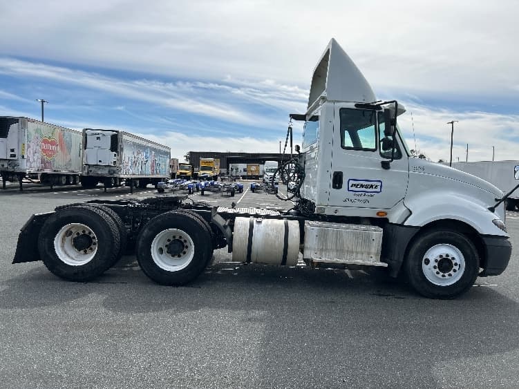 2017 International ProStar — photo 8