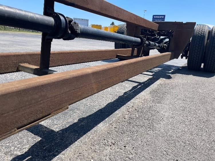 2017 Freightliner M2 106 — photo 5