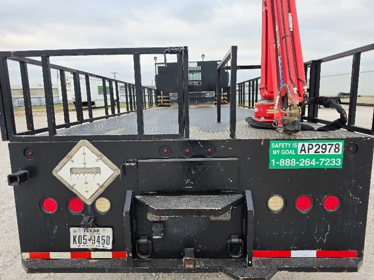 2016 Freightliner 114SD — photo 10