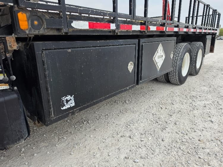 2016 Freightliner 114SD — photo 5