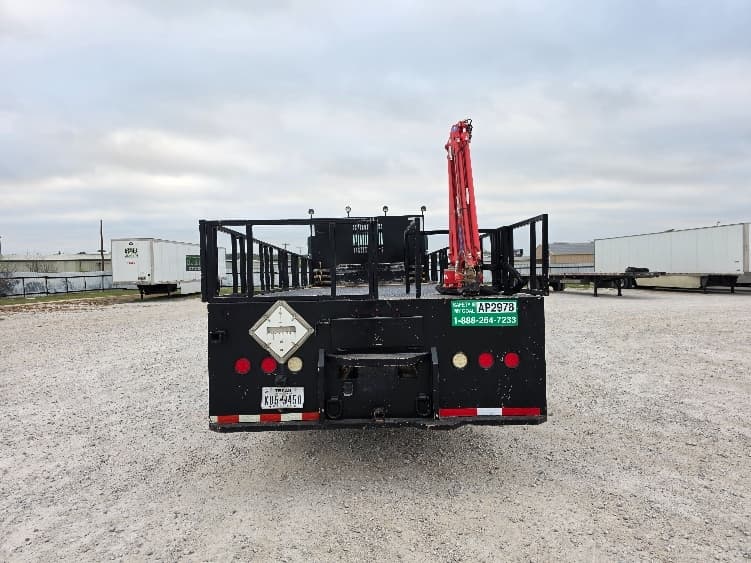 2016 Freightliner 114SD — photo 7