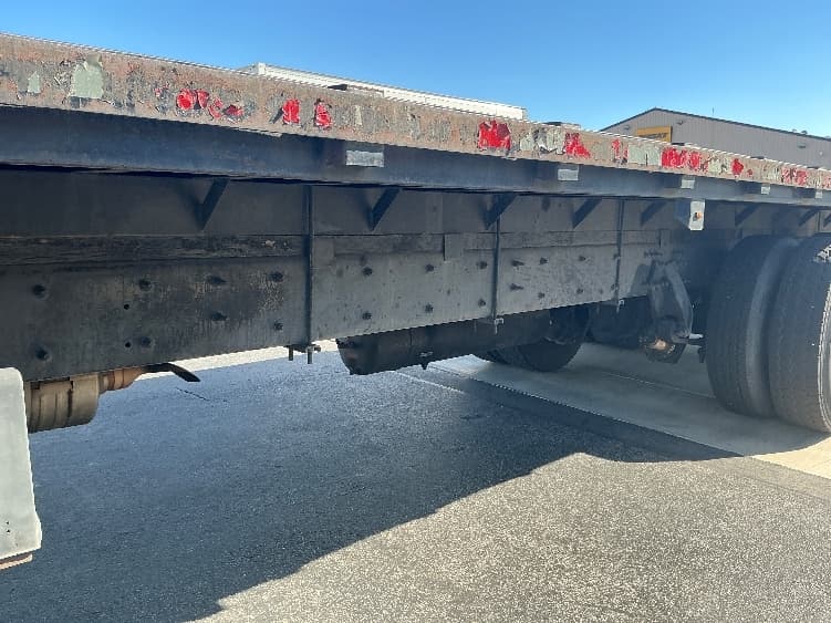 2018 Freightliner M2 106 — photo 5