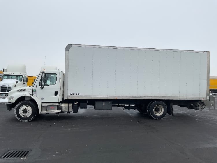 2023 Freightliner M2 106 — photo 4