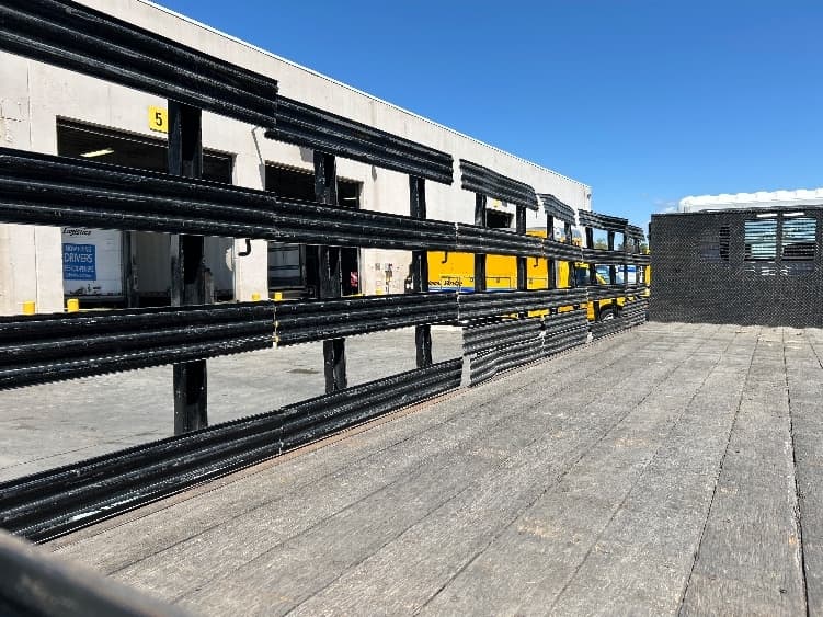 2017 Hino 268 — photo 10