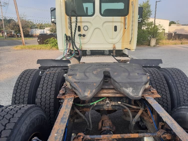 2018 Freightliner Cascadia — photo 6