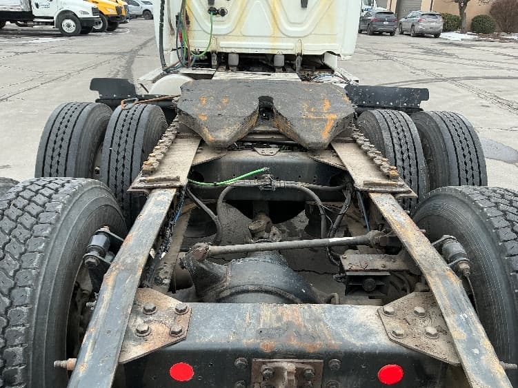 2018 Freightliner Cascadia — photo 6