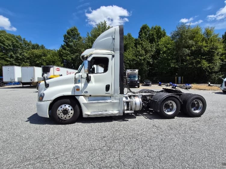 2018 Freightliner Cascadia — photo 4