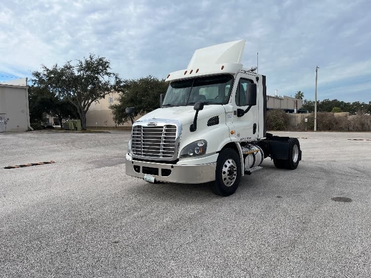 2017 Freightliner Cascadia — photo 3