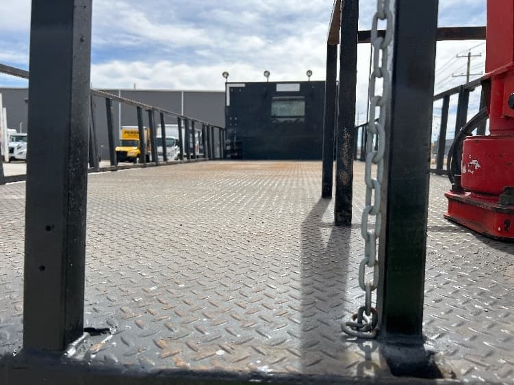 2017 Freightliner 114SD — photo 8