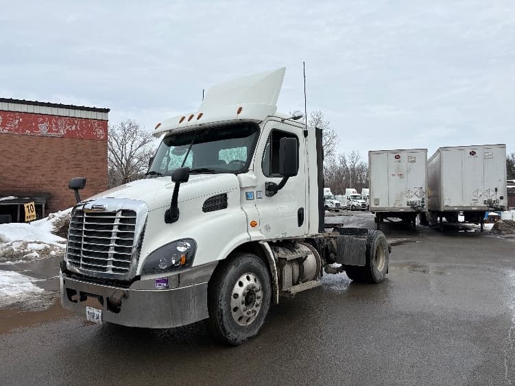 2017 Freightliner Cascadia — photo 3