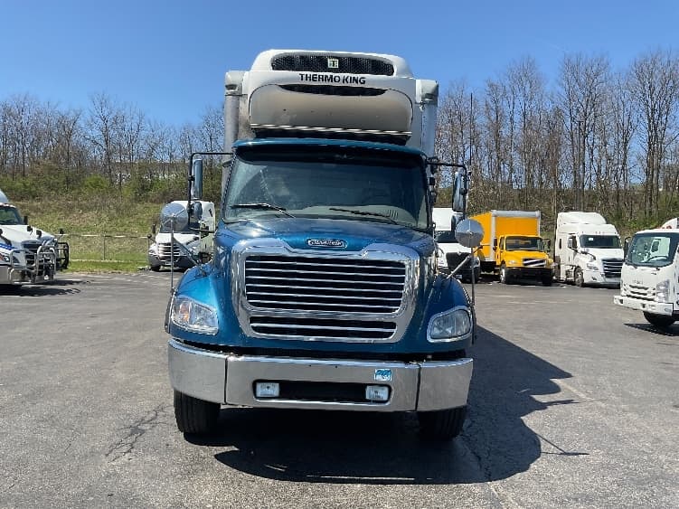 2018 Freightliner M2 112 — photo 2