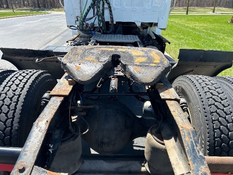 2018 Freightliner M2 106 — photo 6