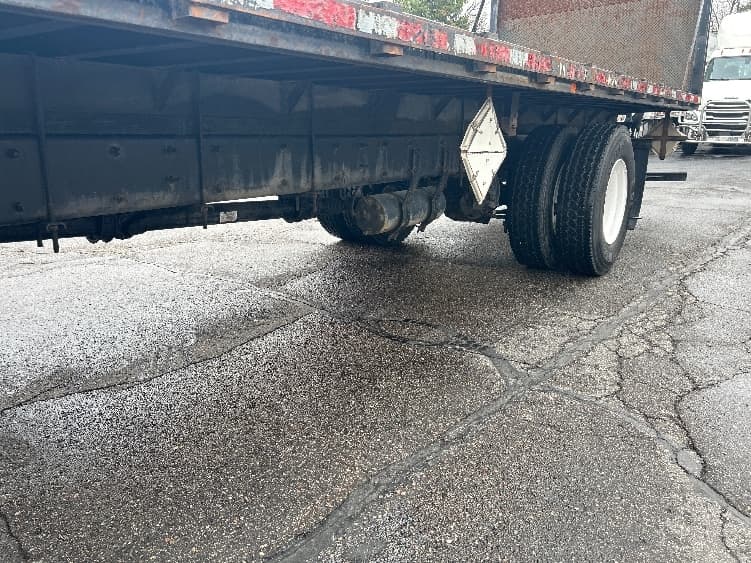 2018 Freightliner M2 106 — photo 5