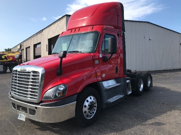 2018 Freightliner Cascadia — photo 3
