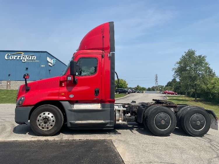 2018 Freightliner Cascadia — photo 4