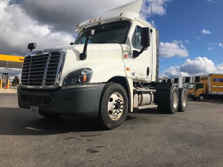2018 Freightliner Cascadia — photo 3
