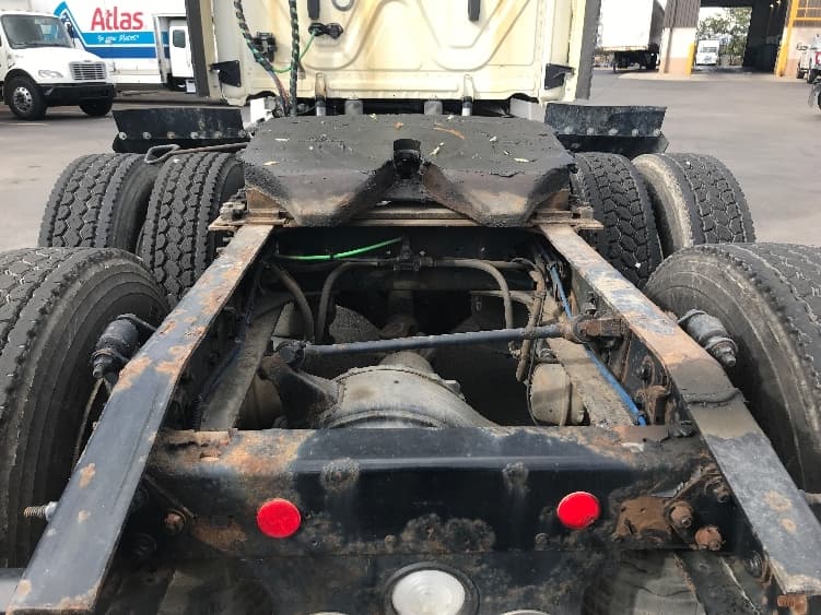 2018 Freightliner Cascadia — photo 6