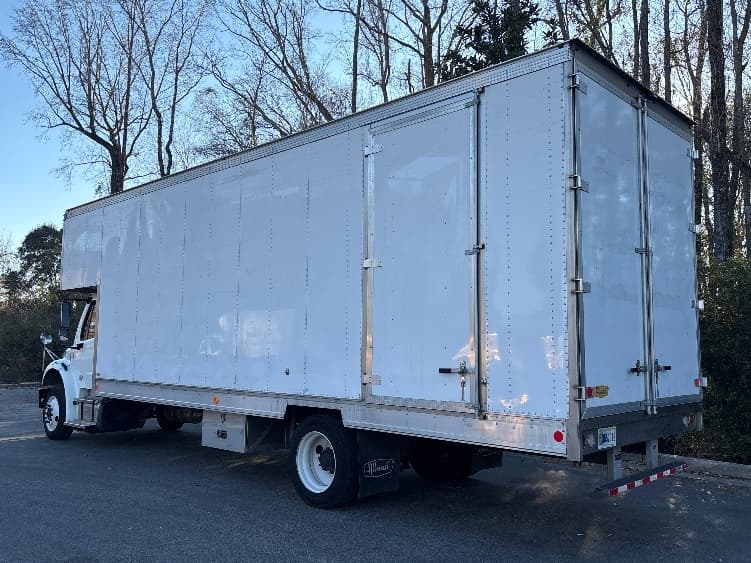 2023 Freightliner M2 106 — photo 6