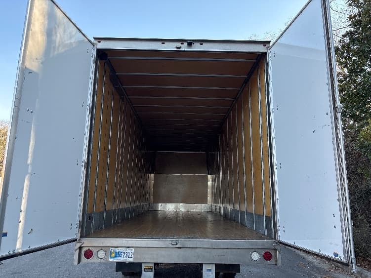 2023 Freightliner M2 106 — photo 8