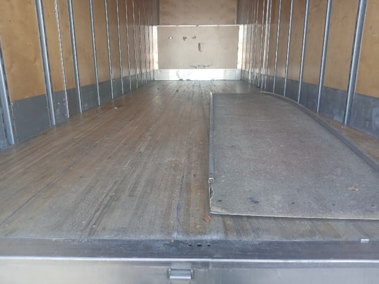 2023 Freightliner M2 106 — photo 9