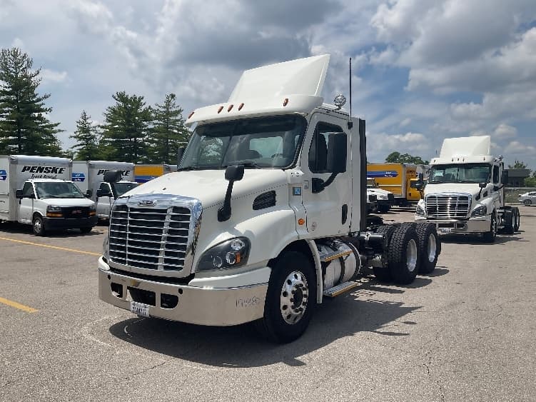 2017 Freightliner Cascadia — photo 3