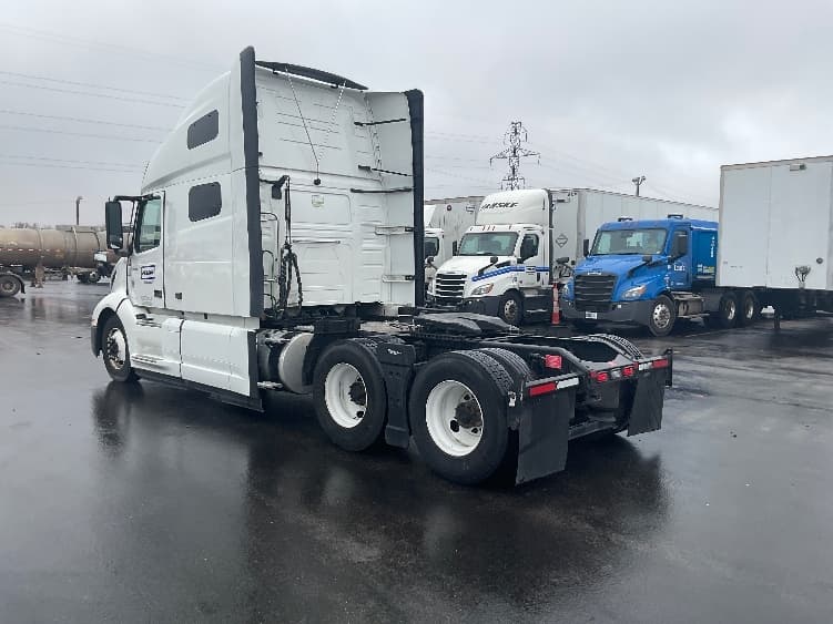 2023 Volvo VNL 760 — photo 5