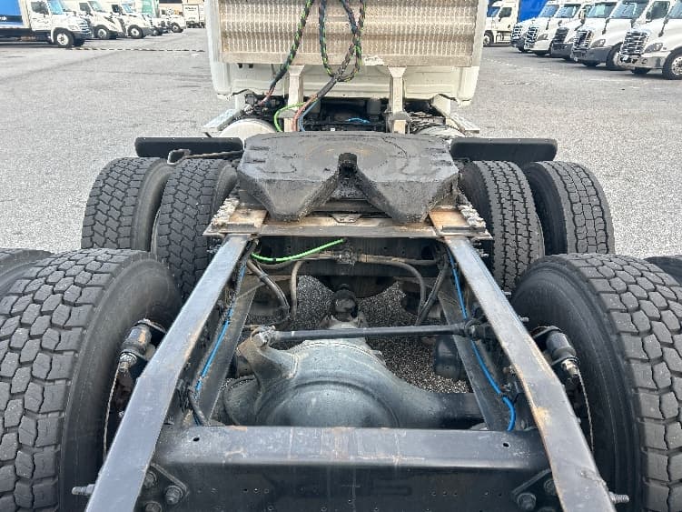 2018 Freightliner Cascadia — photo 6