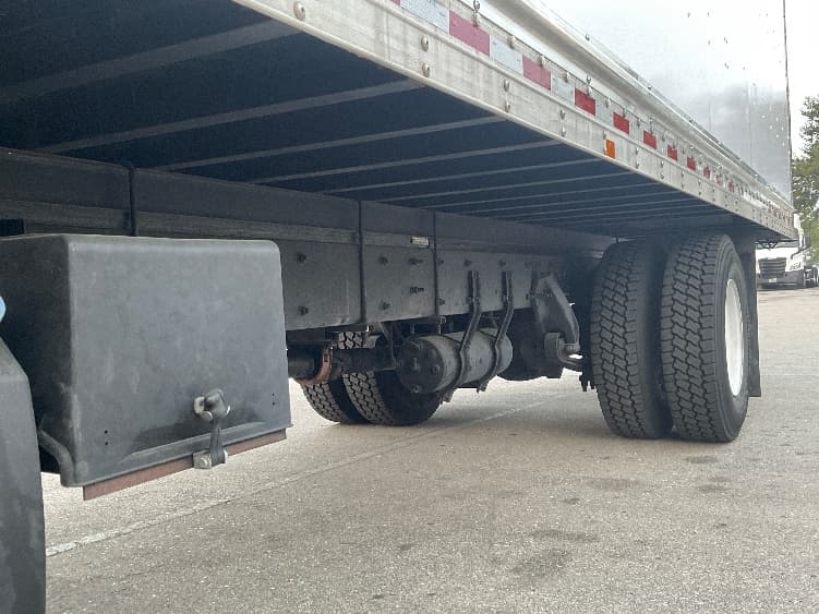 2018 Freightliner M2 106 — photo 5