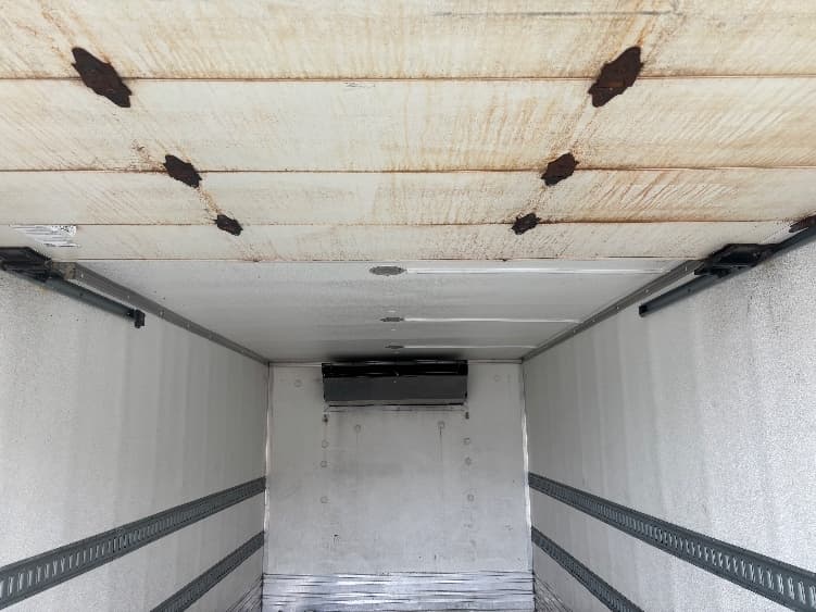 2018 Freightliner M2 106 — photo 9