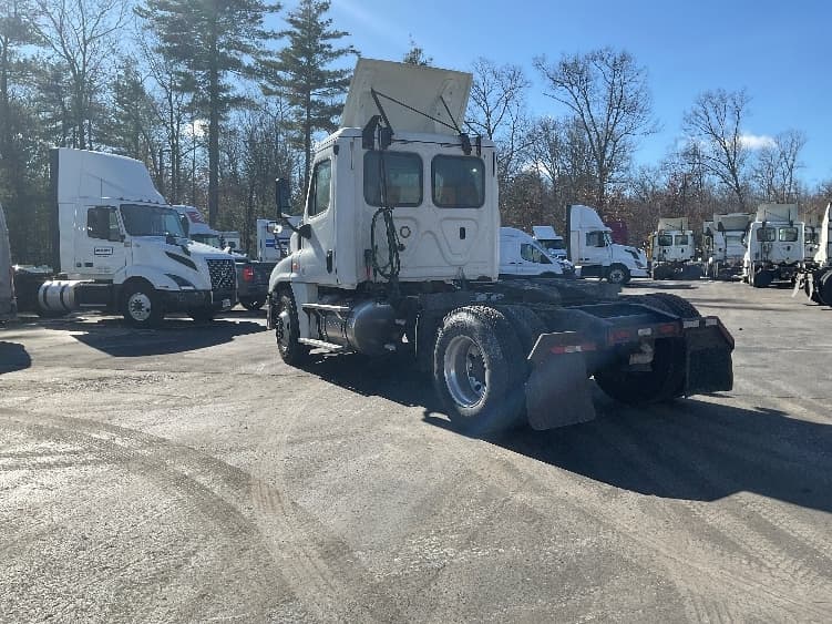 2018 Freightliner Cascadia — photo 5