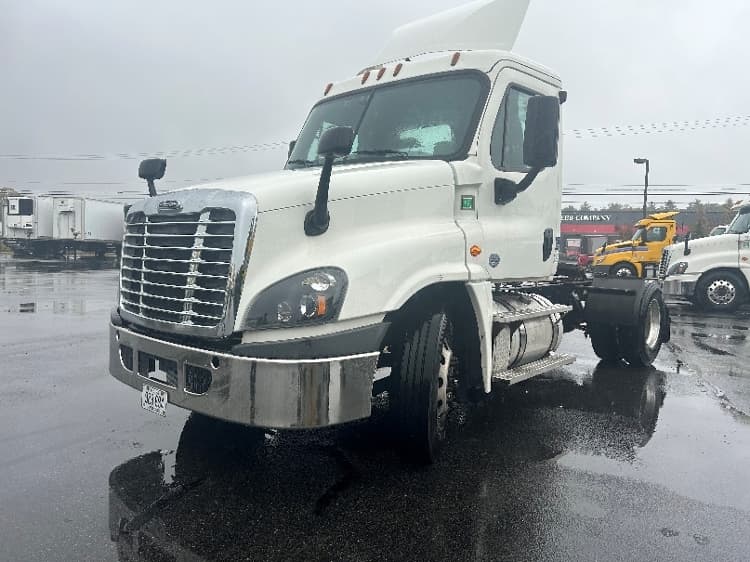 2018 Freightliner Cascadia — photo 3