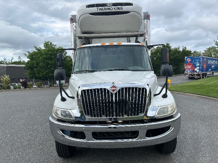 2018 International 4300 — photo 2