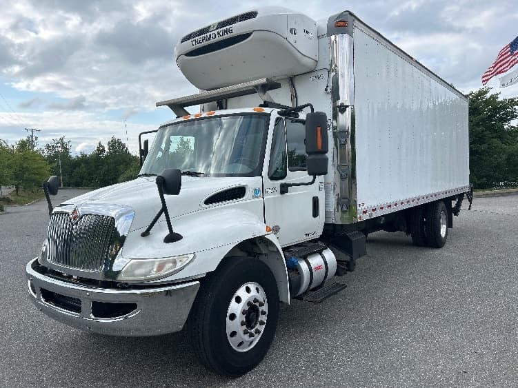 2018 International 4300 — photo 3