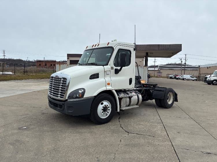 2018 Freightliner Cascadia — photo 3