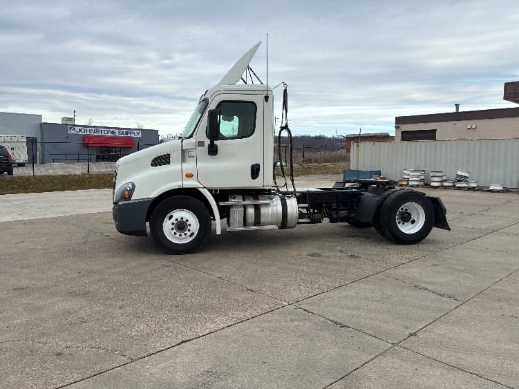 2018 Freightliner Cascadia — photo 4