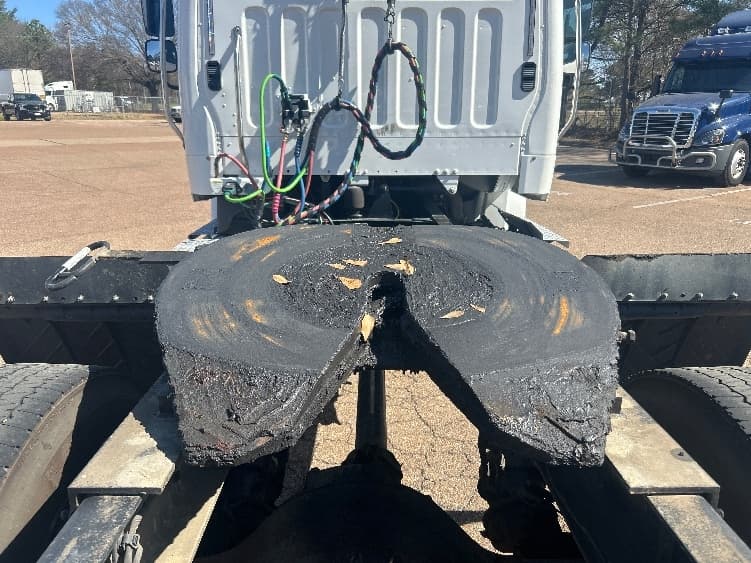 2020 Freightliner M2 106 — photo 6