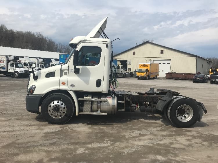 2018 Freightliner Cascadia — photo 4