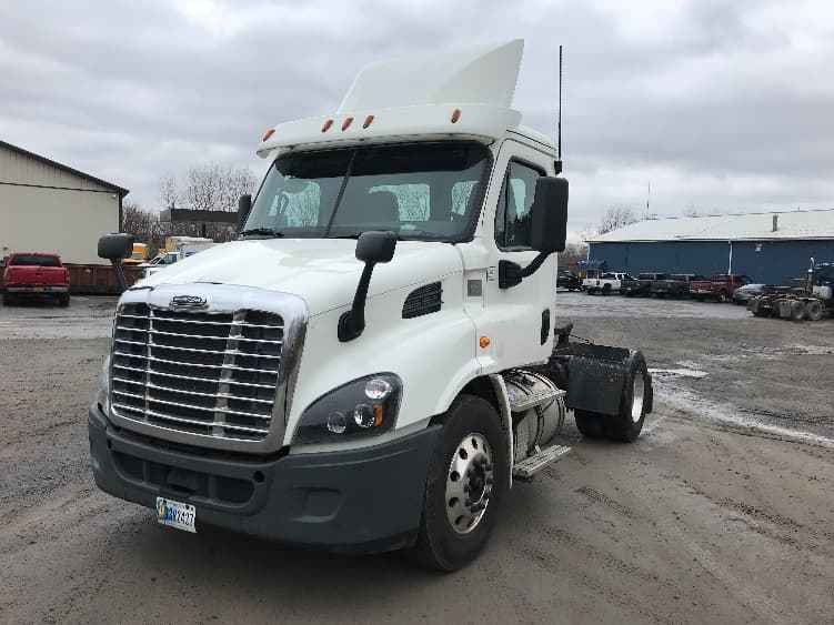 2018 Freightliner Cascadia — photo 3