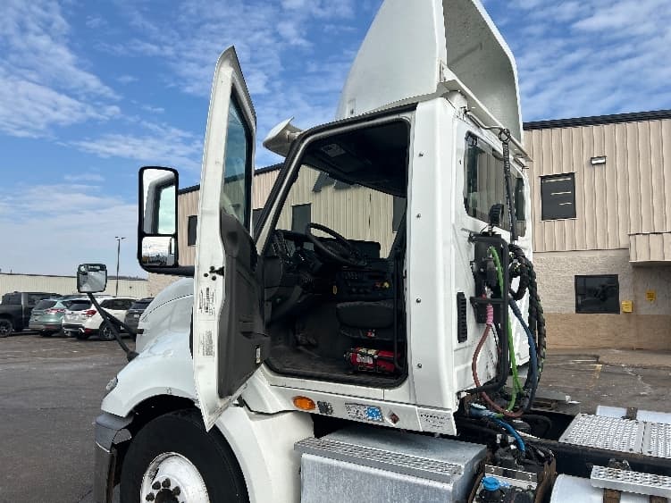 2018 International RH — photo 9